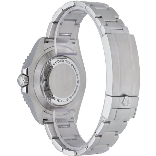 Rolex Sea-Dweller 126600